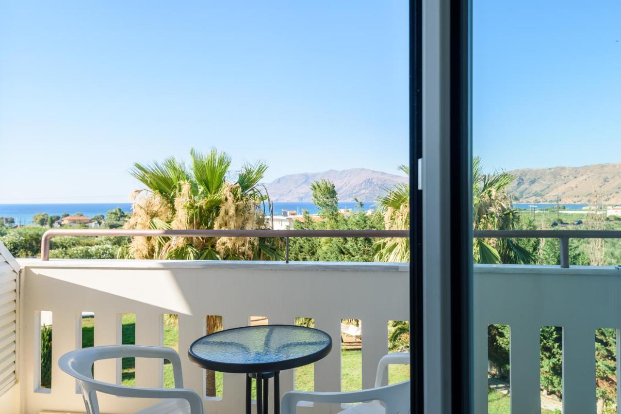 Regina Hotel Kissamos Bagian luar foto